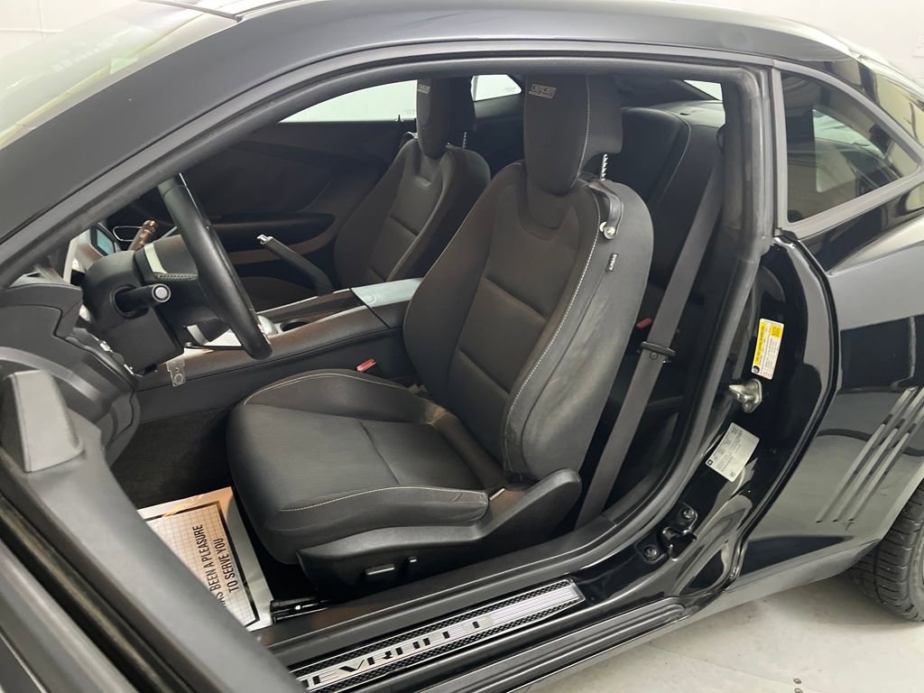 Used 2010 Chevrolet Camaro SS w/ RS Package image 16