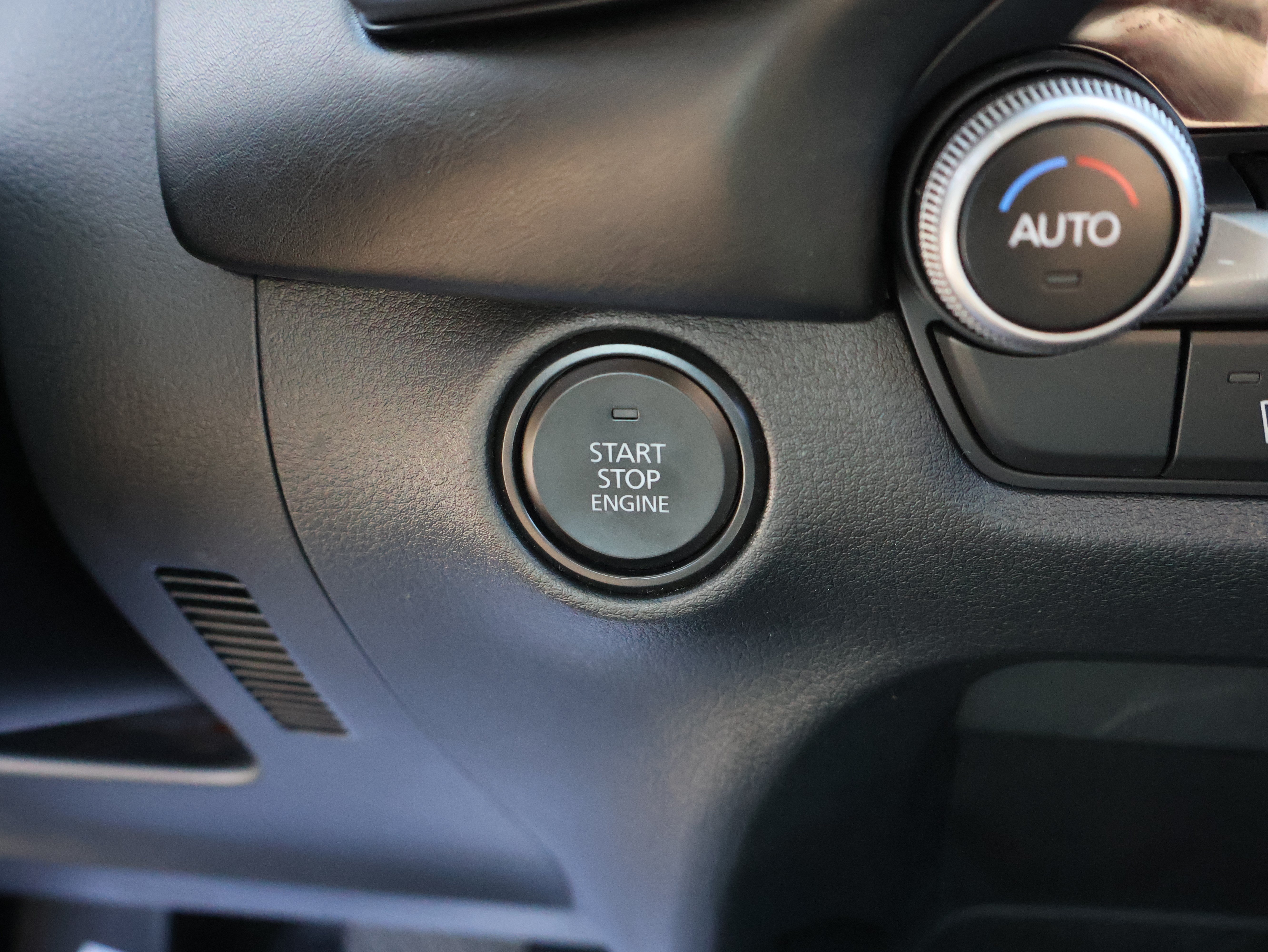 Used 2024 MAZDA CX-50 AWD 2.5 Turbo w/ Weather Package image 30