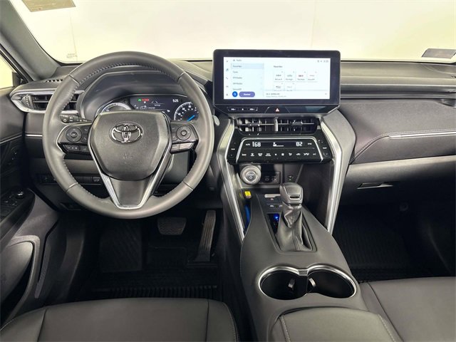 Used 2024 Toyota Venza XLE image 15