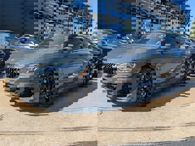 Used 2022 BMW M850i xDrive Convertible w/ Driving Assistance Package image 4