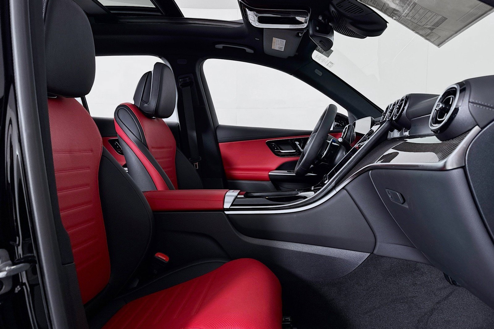 New 2026 Mercedes-Benz GLC 43 AMG 4MATIC image 6