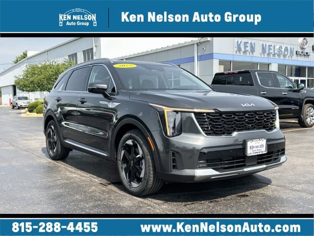 Used 2025 Kia Sorento EX w/ EX Panoramic Sunroof Package