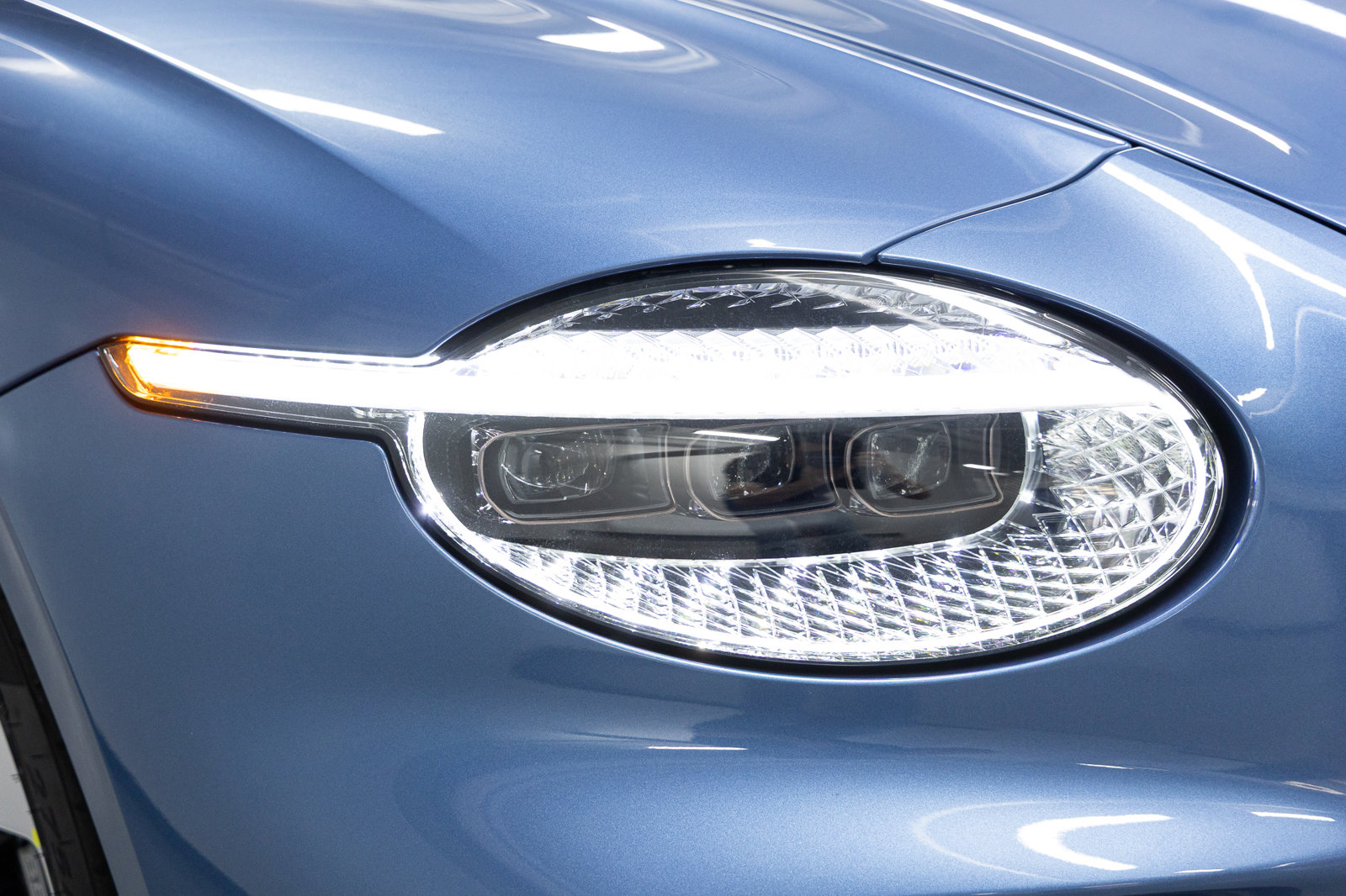 New 2026 Bentley Continental GTC AWD/4WD image 17