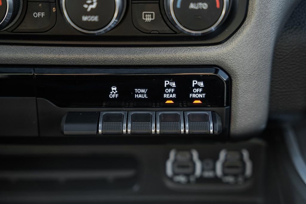 Certified 2022 RAM 1500 Big Horn image 30