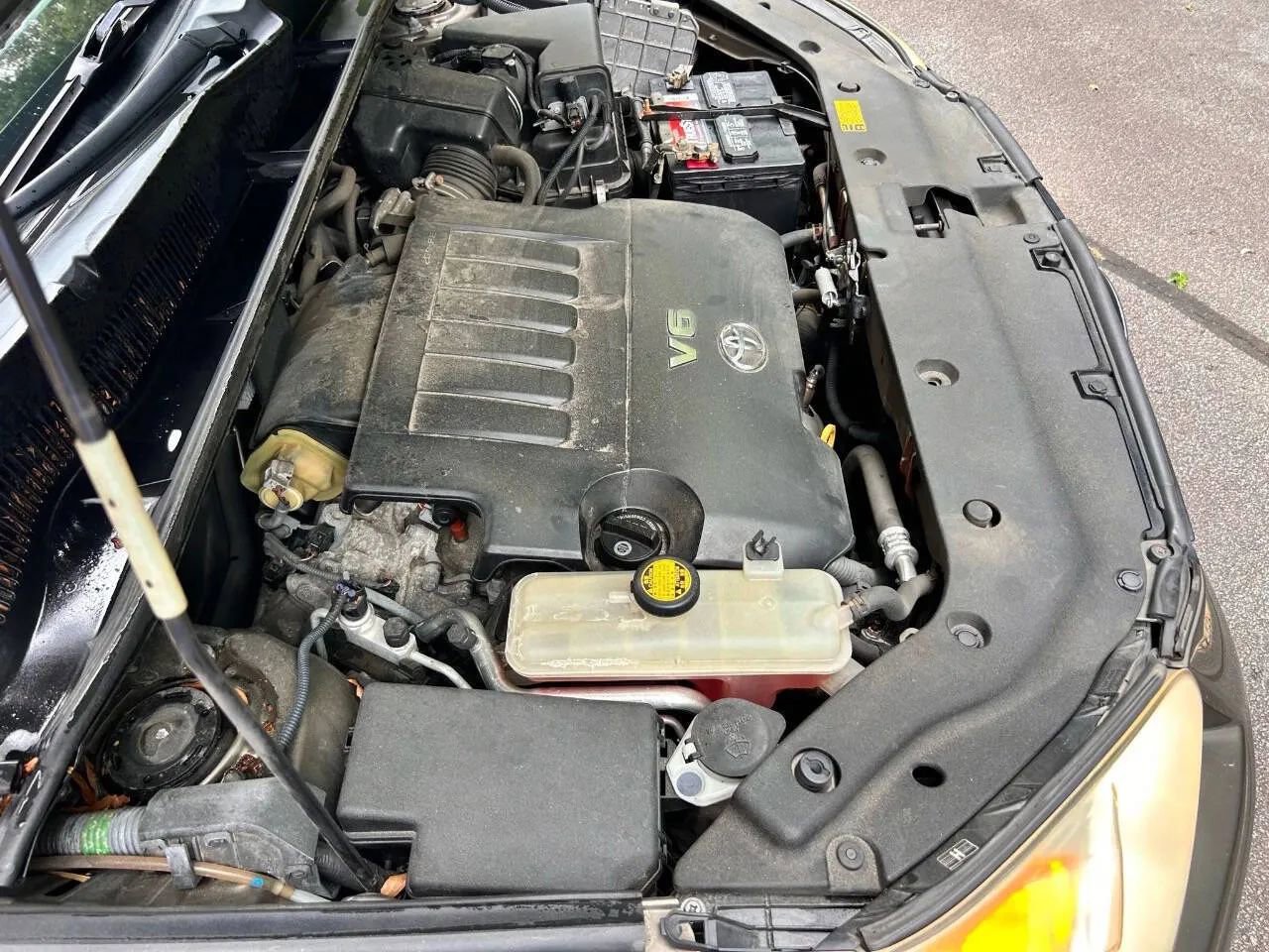 Used 2011 Toyota RAV4 4WD V6 image 21