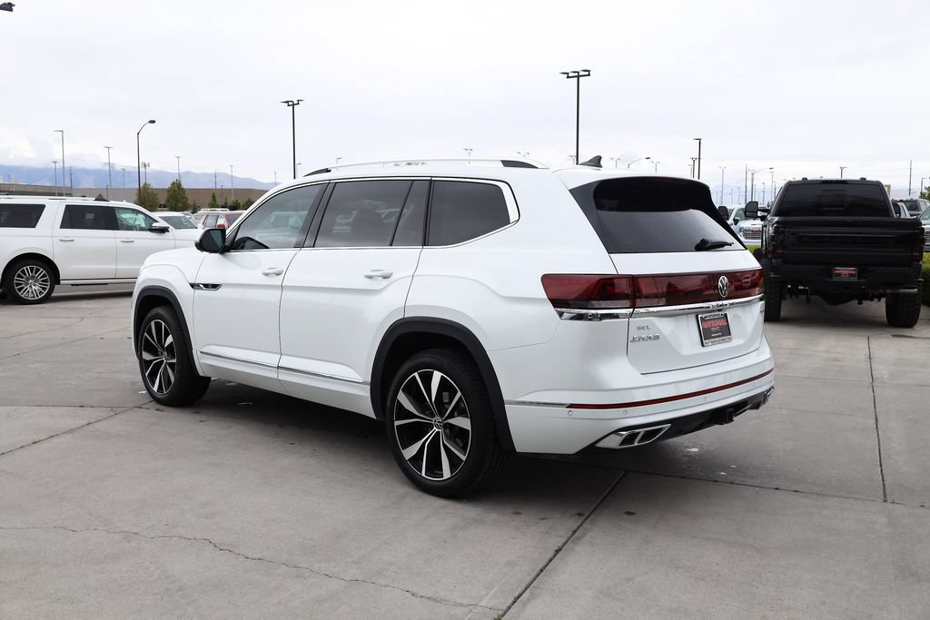 Used 2025 Volkswagen Atlas SEL Premium R-Line AWD/4WD image 4