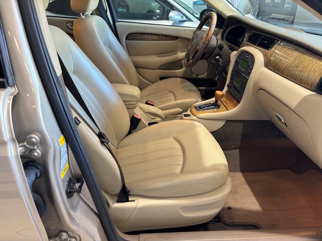 Used 2004 Jaguar X-TYPE 3.0 AWD/4WD image 4