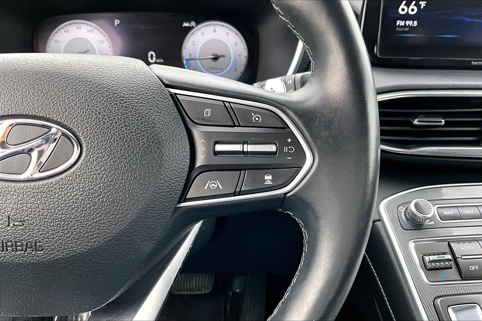 Used 2022 Hyundai Santa Fe Limited FWD image 20