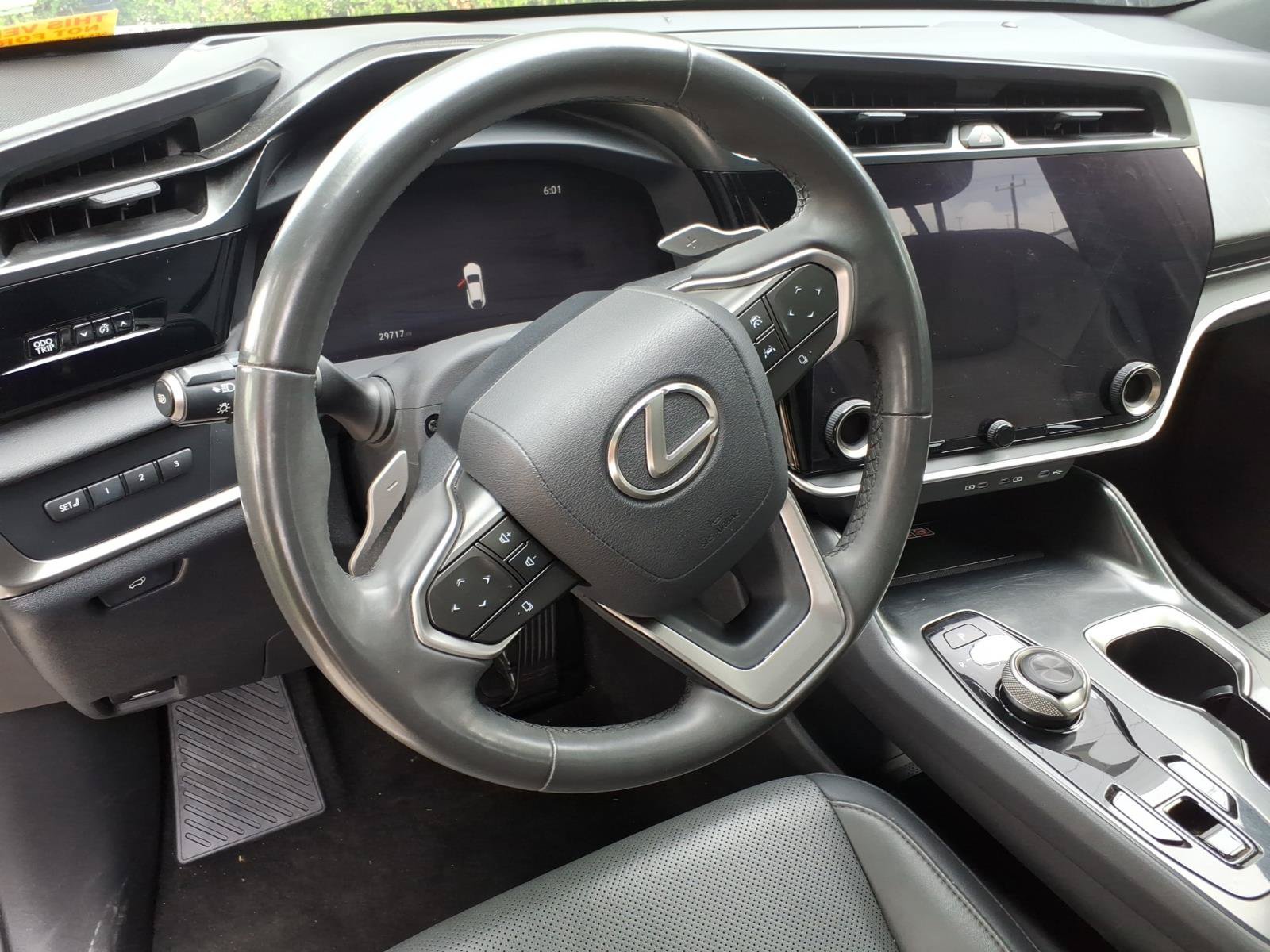 Used 2024 Lexus RZ 450e Premium w/ Technology Package AWD/4WD image 4