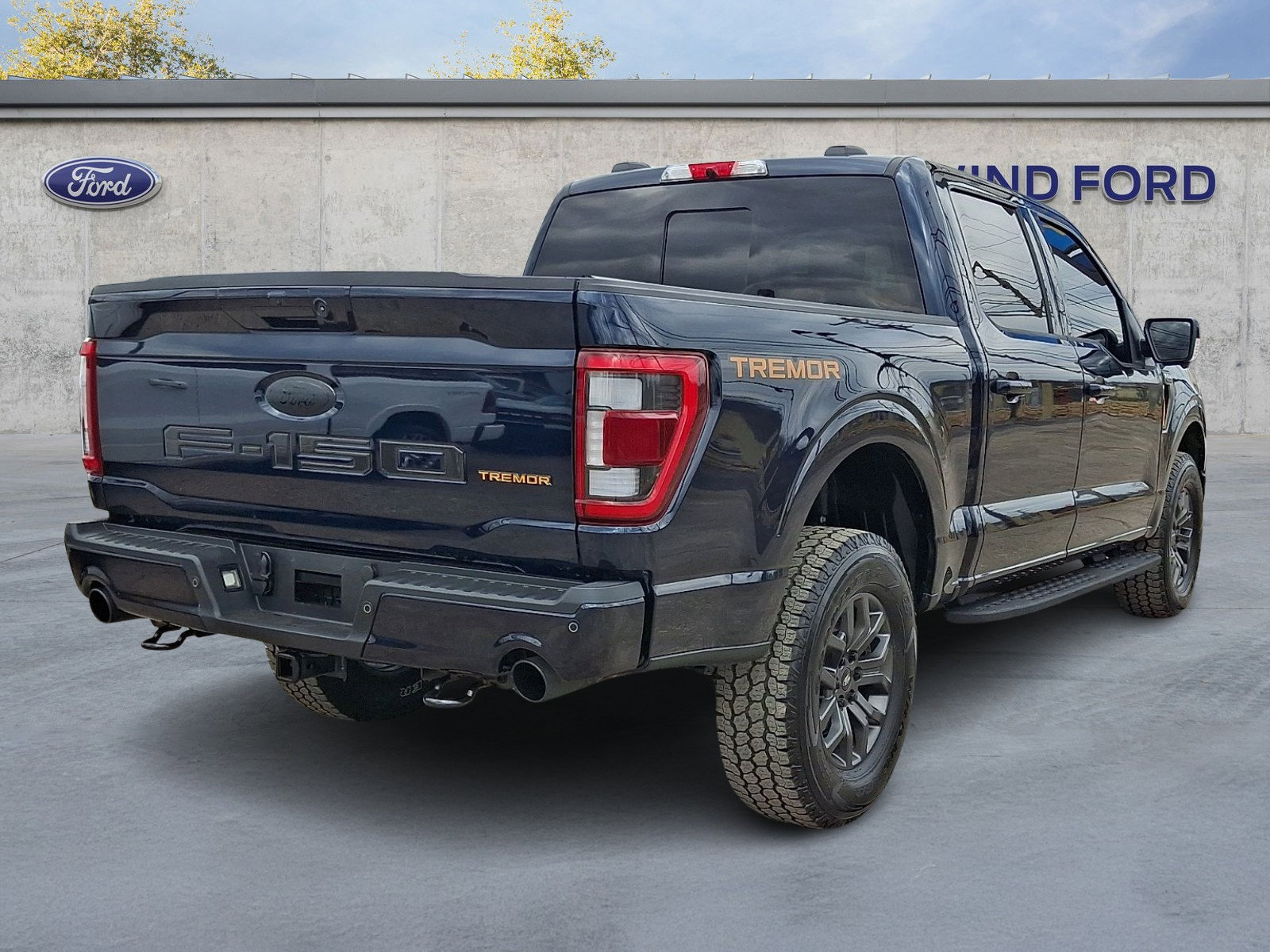 Certified 2022 Ford F150 Tremor w/ Equipment Group 402A High image 6