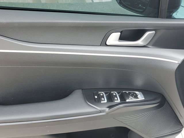 Used 2023 Kia K5 GT-Line image 16