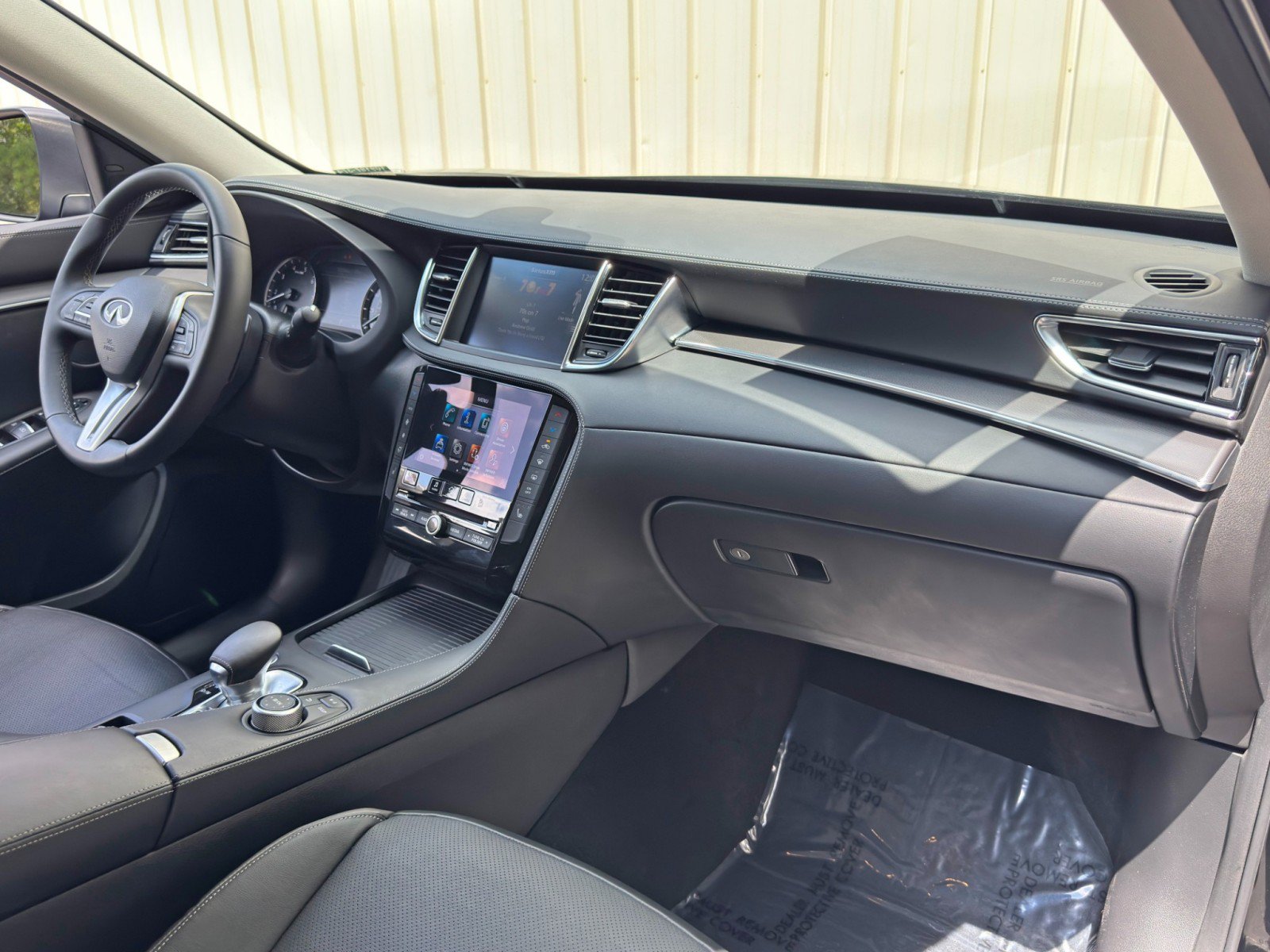 Used 2022 INFINITI QX50 Luxe FWD image 14