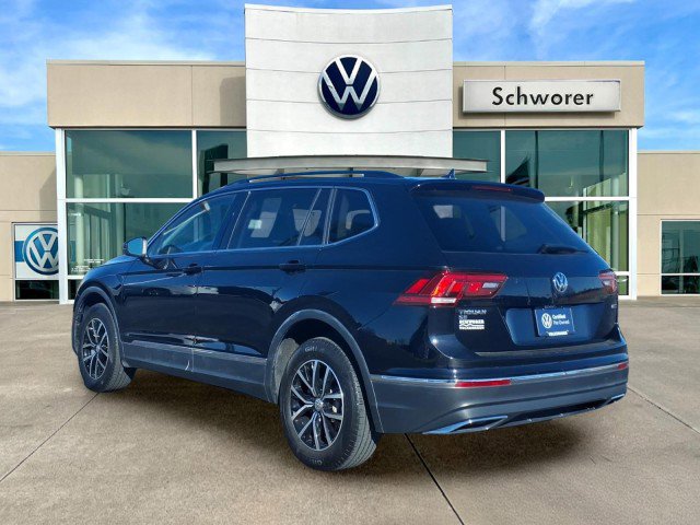 Certified 2021 Volkswagen Tiguan SE w/ Panoramic Sunroof Package image 2