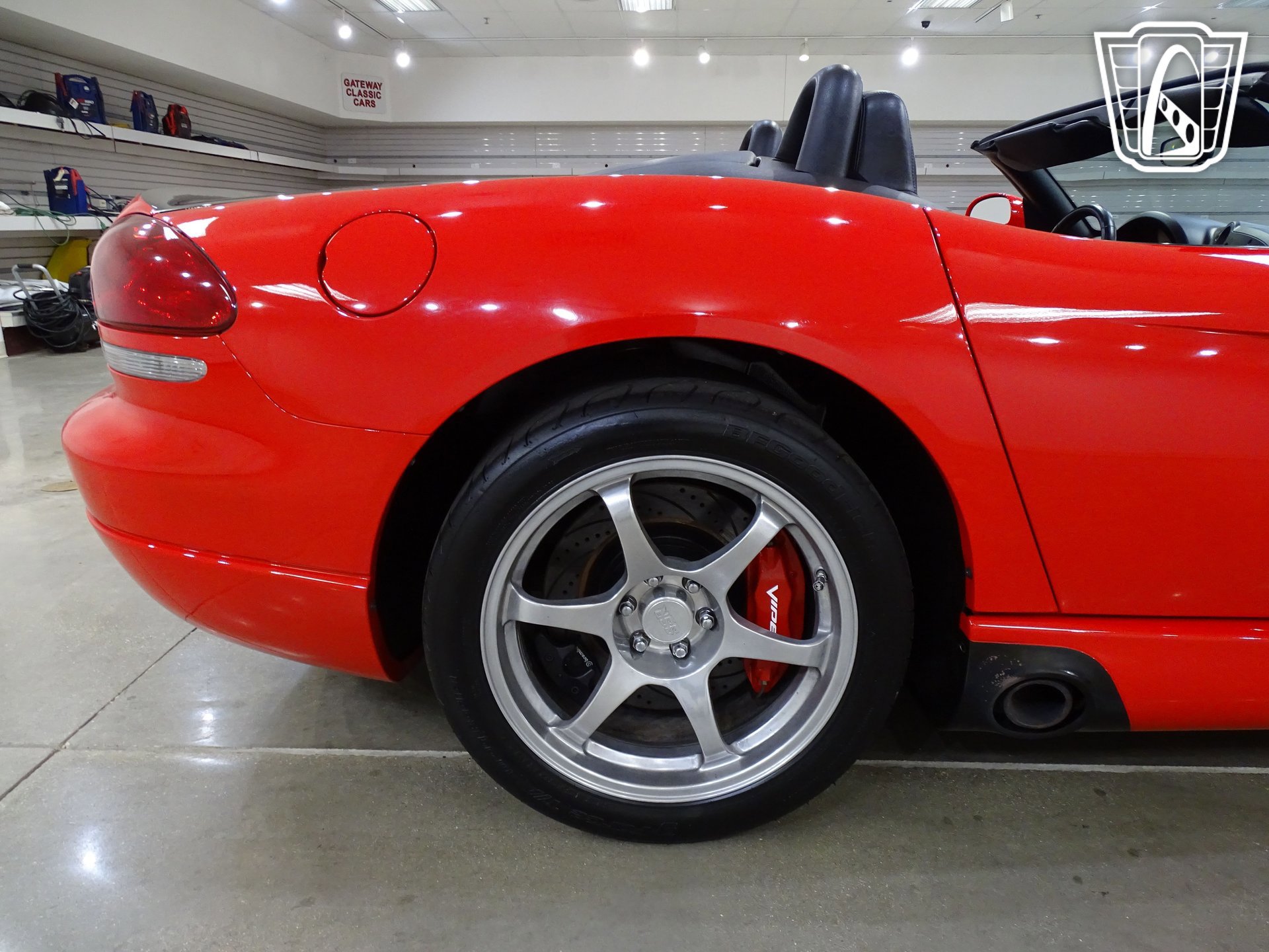 Used 2003 Dodge Viper SRT-10 RWD image 31