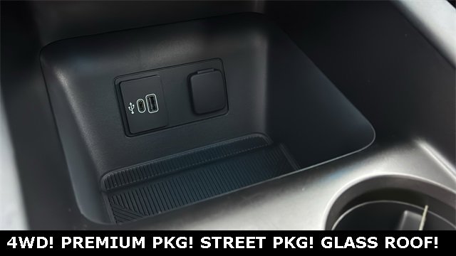 New 2026 Ford Explorer ST-Line w/ ST-Line Street Pack image 20