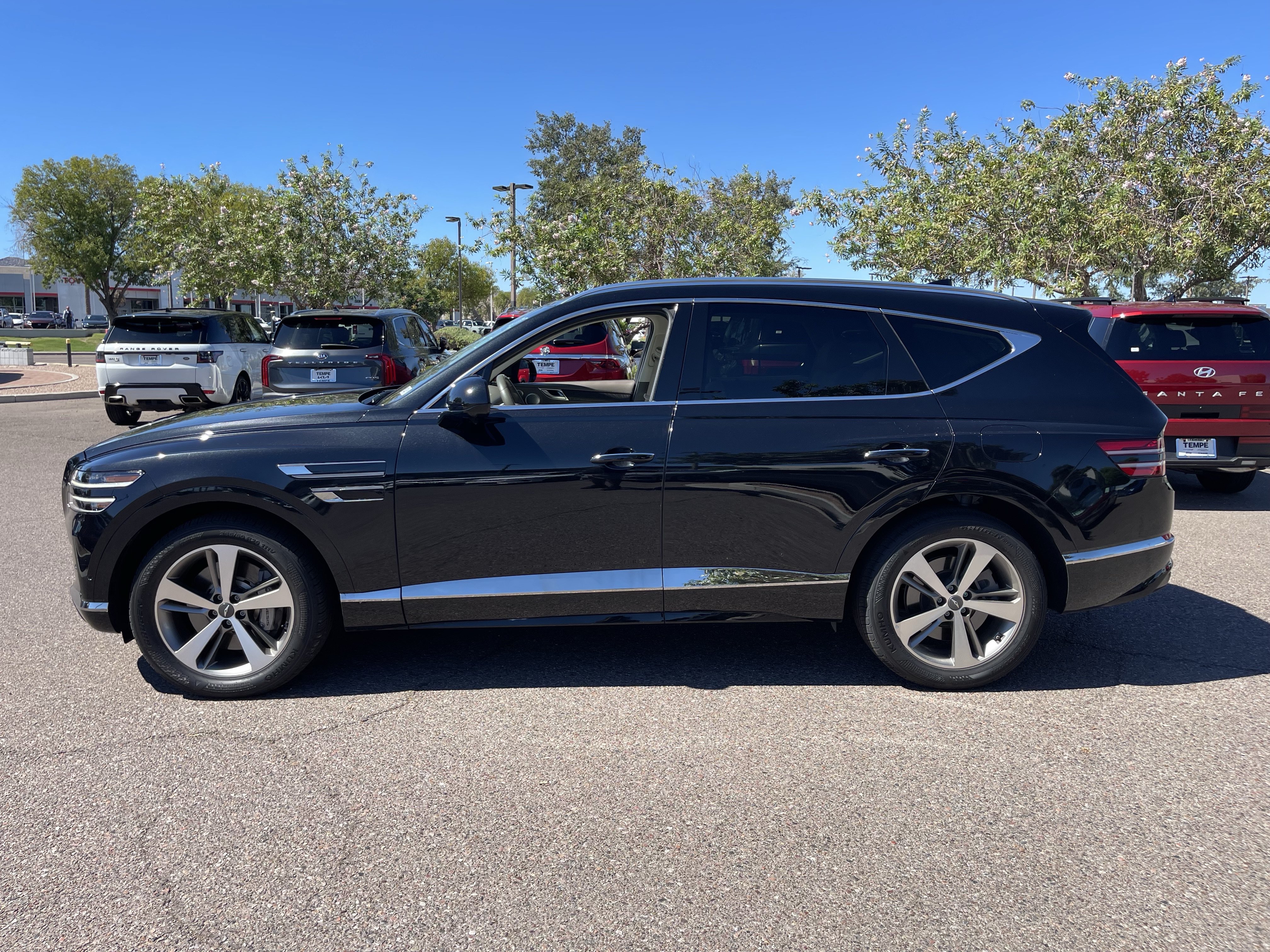 Used 2021 Genesis GV80 3.5T w/ Advanced Package 06 AWD/4WD image 3