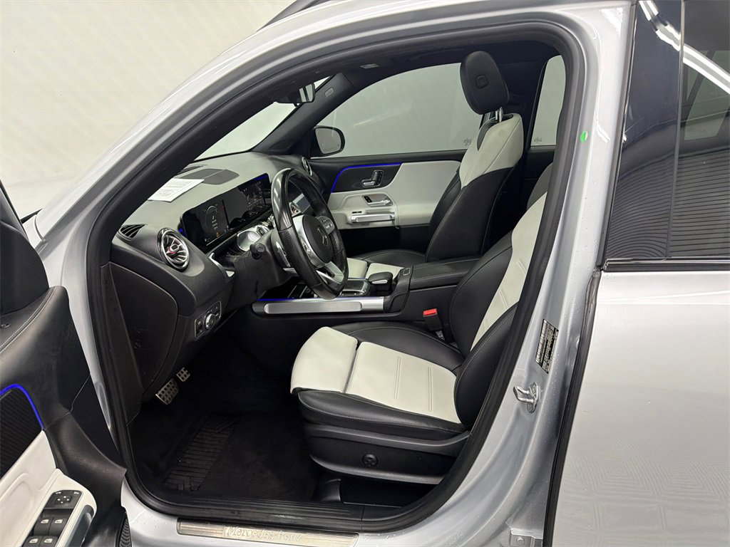 Used 2021 Mercedes-Benz GLB 250 image 9
