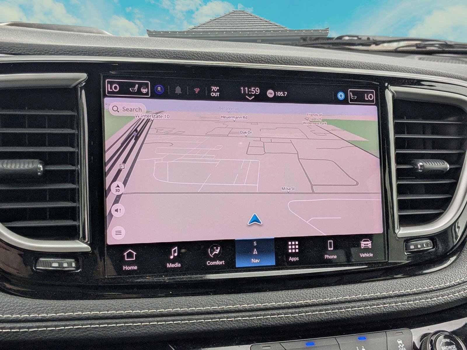 Used 2024 Chrysler Pacifica Limited FWD image 12