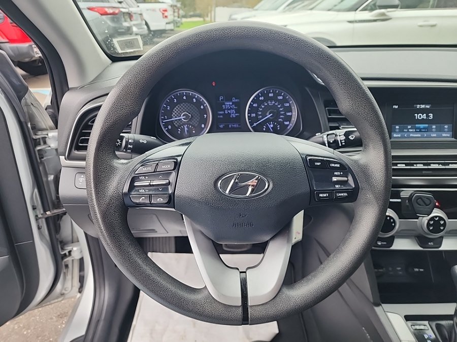 Used 2019 Hyundai Elantra SE w/ Cargo Package FWD image 24