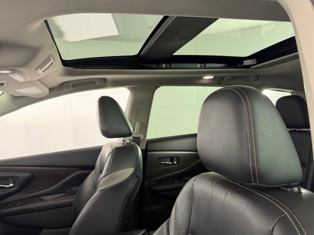 Used 2023 Nissan Murano Platinum w/ Cargo Package image 24