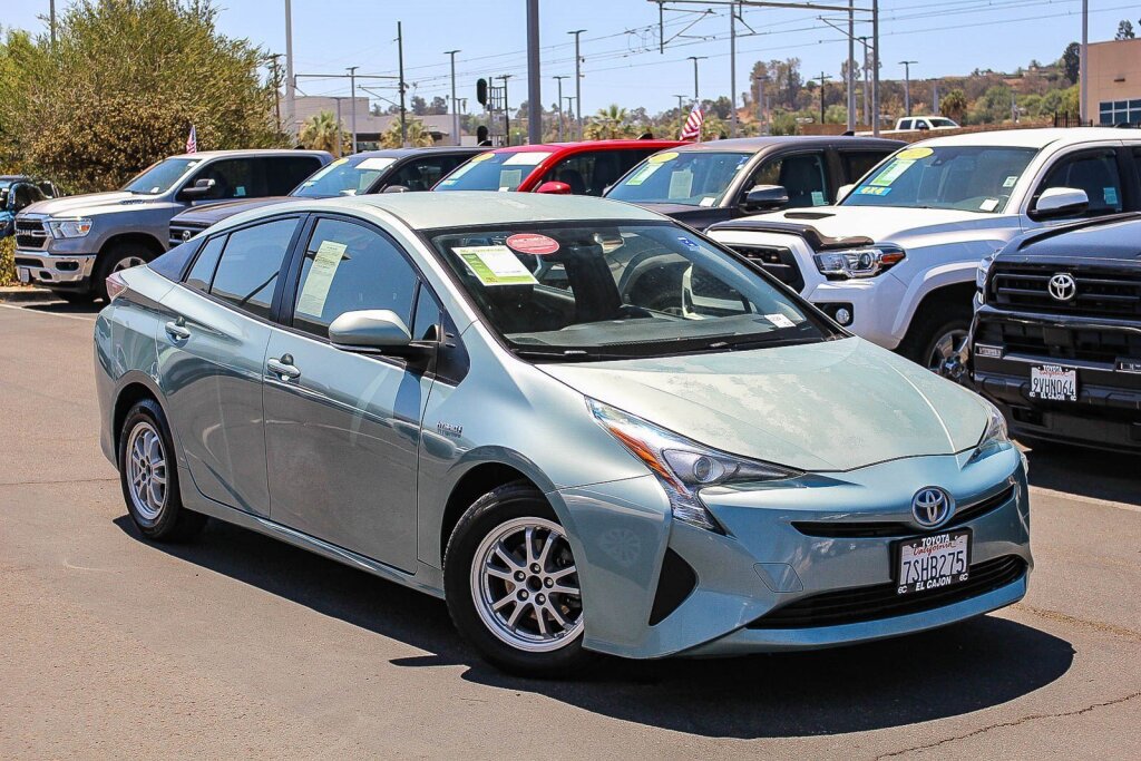 Used 2016 Toyota Prius Two