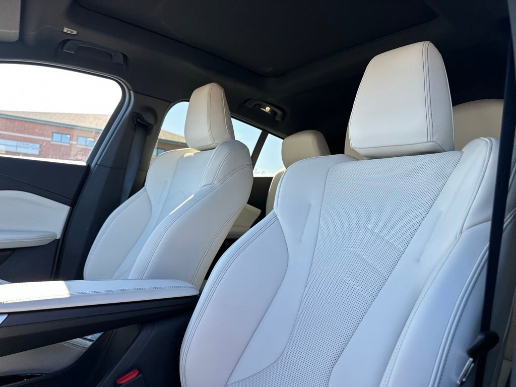 New 2026 BMW X2 xDrive28i w/ Technology Package image 16