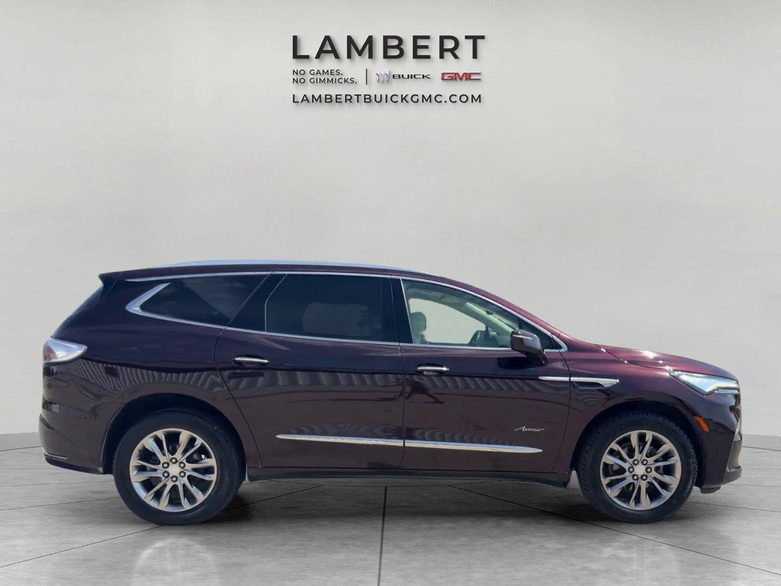 Used 2022 Buick Enclave Avenir w/ Avenir Technology Package AWD/4WD image 6