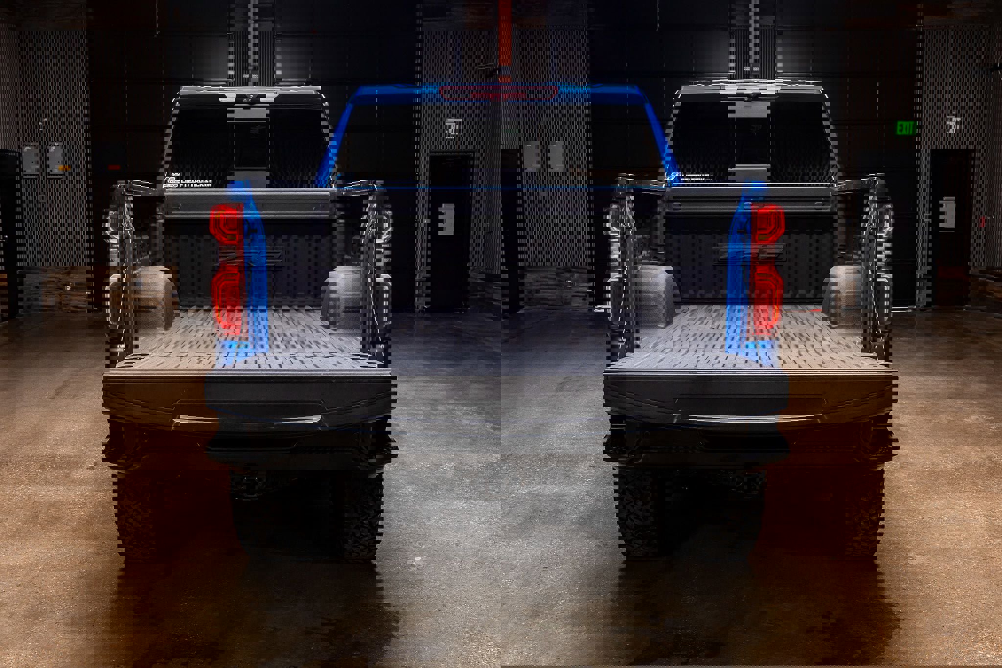 Used 2022 Chevrolet Silverado 1500 ZR2 w/ Technology Package AWD/4WD image 9