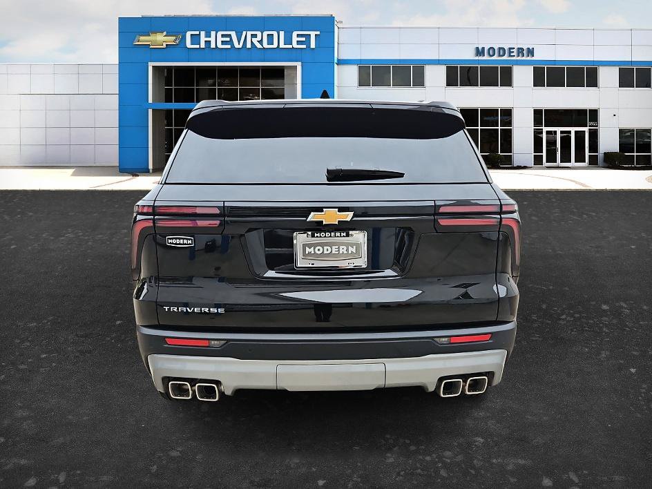 New 2027 Chevrolet Traverse LT FWD image 4