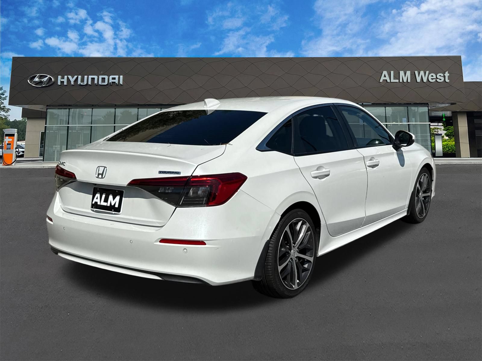 Used 2022 Honda Civic Touring image 5