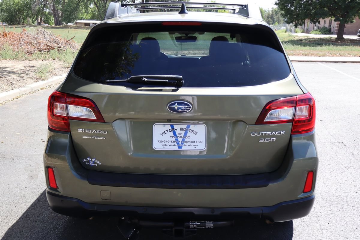 Used 2017 Subaru Outback 3.6R Limited AWD/4WD image 6