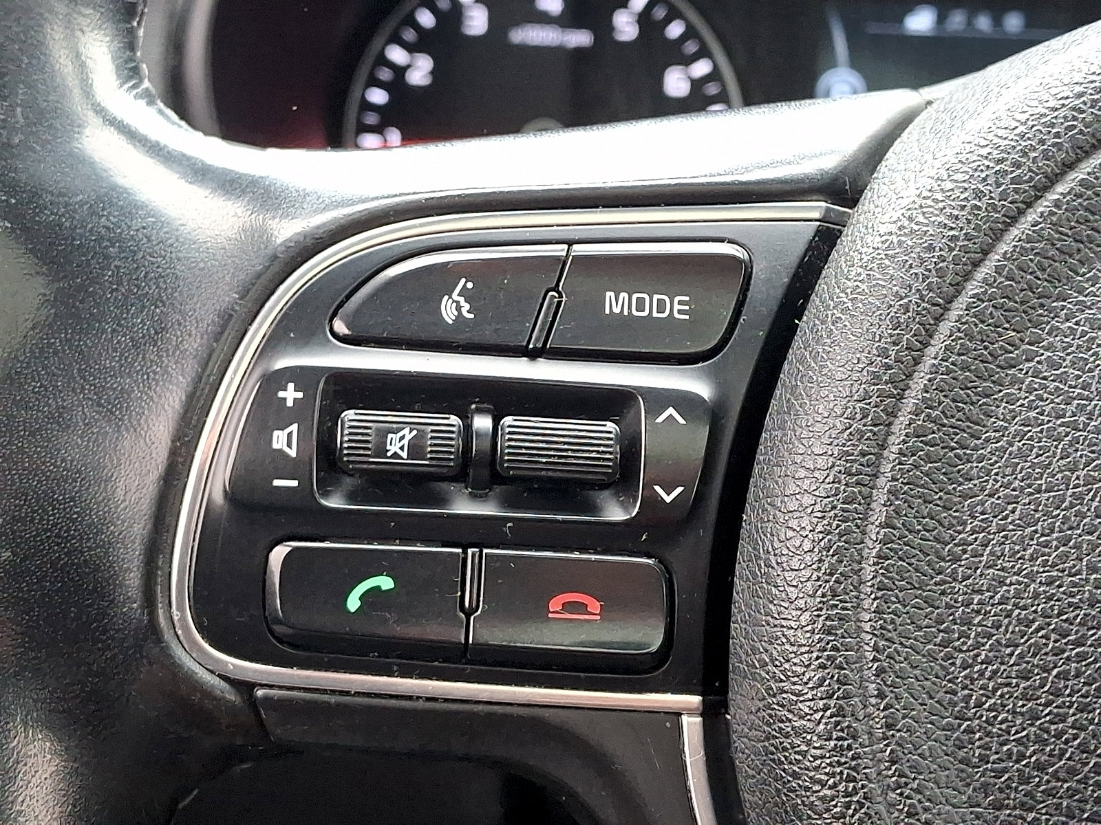 Used 2018 Kia Optima EX w/ Premium Package image 24