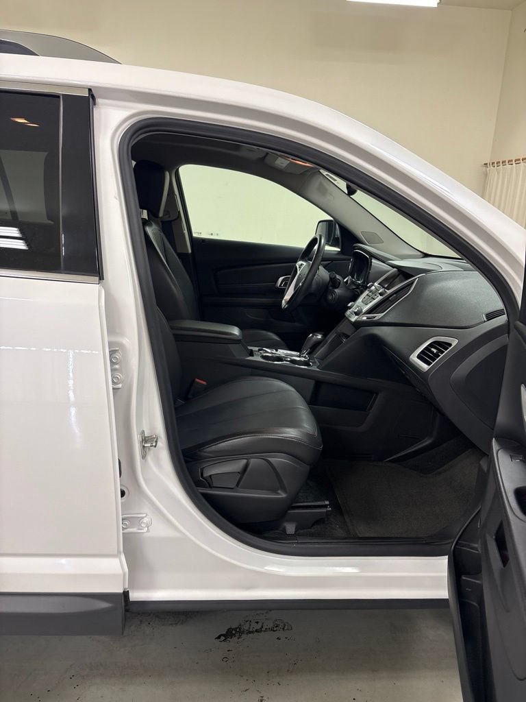 Used 2017 GMC Terrain SLT w/ Open Road Package FWD image 24