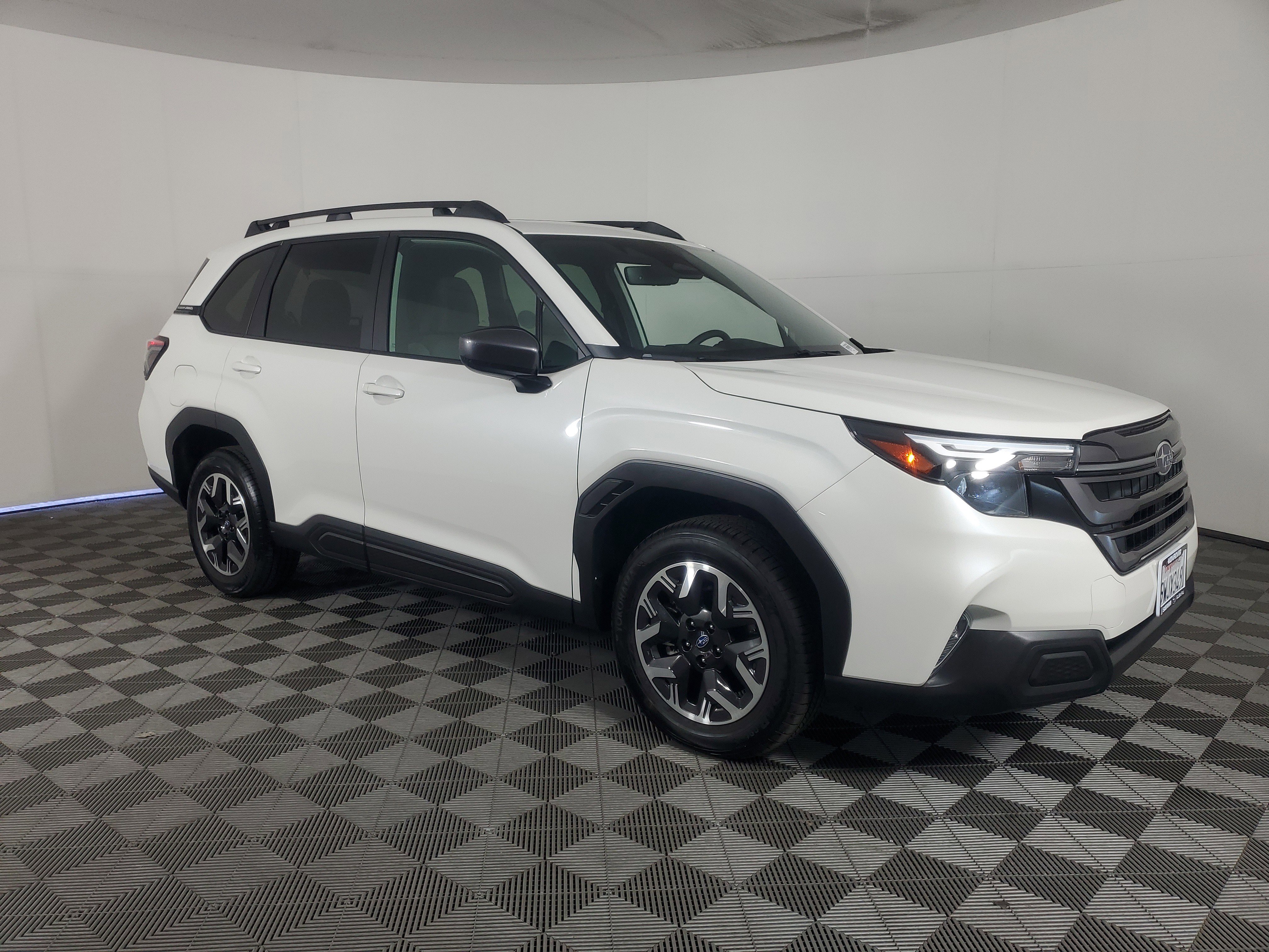 Used 2026 Subaru Forester Premium image 2