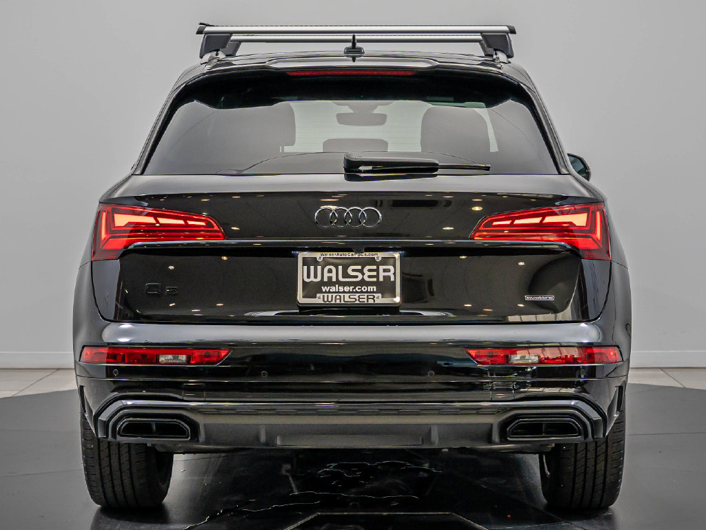Used 2024 Audi Q5 2.0T Premium w/ Summer of Audi Package AWD/4WD image 7