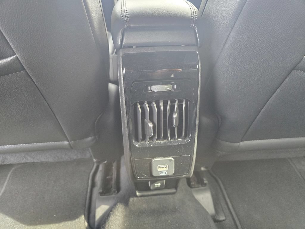 Used 2025 Jeep Compass Latitude AWD/4WD image 14