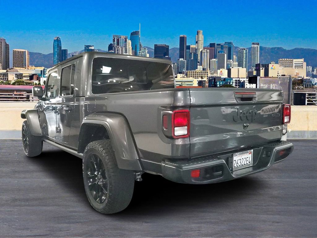 Used 2025 Jeep Gladiator Sport image 5