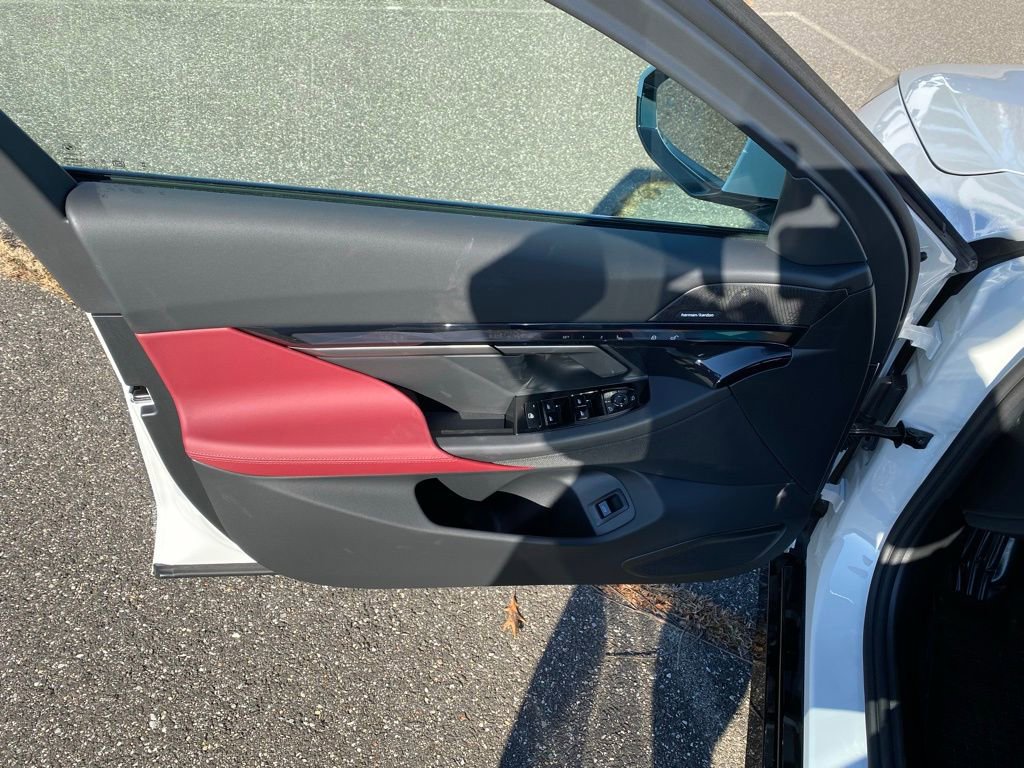 New 2026 BMW i5 eDrive40 image 12