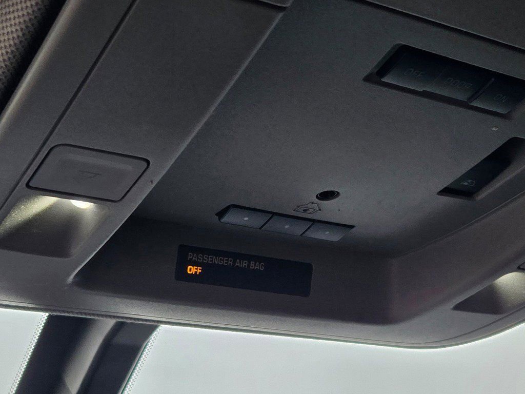 Used 2018 Chevrolet Silverado 1500 LT w/ All Star Edition image 30