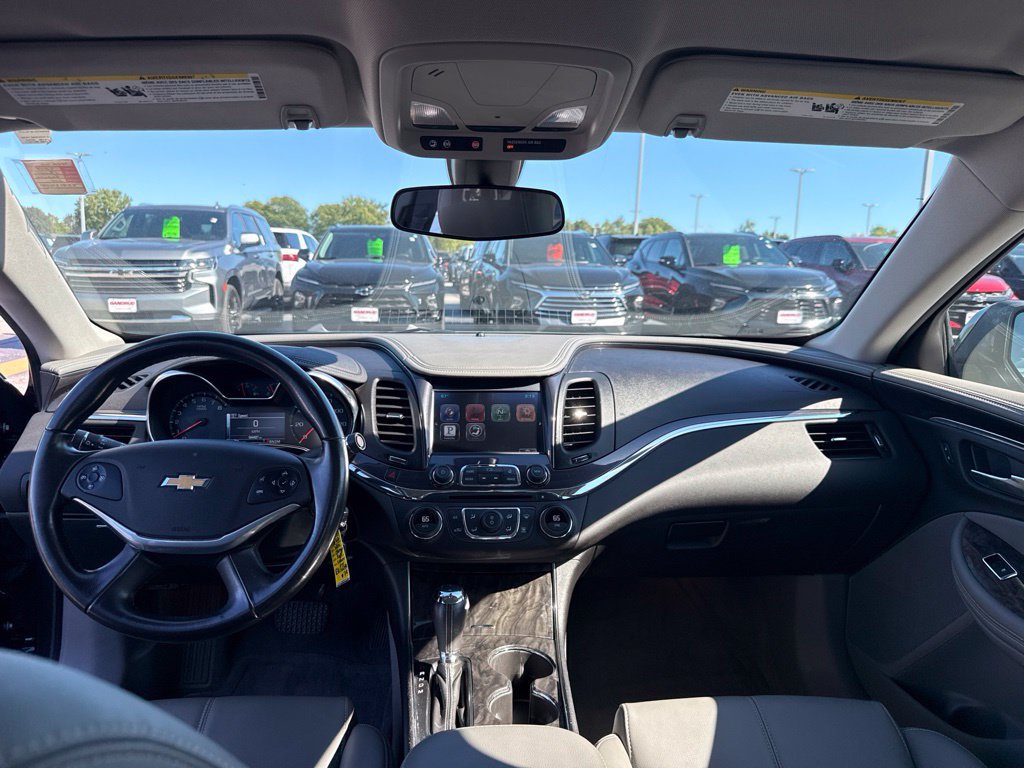 Used 2014 Chevrolet Impala LT FWD image 21