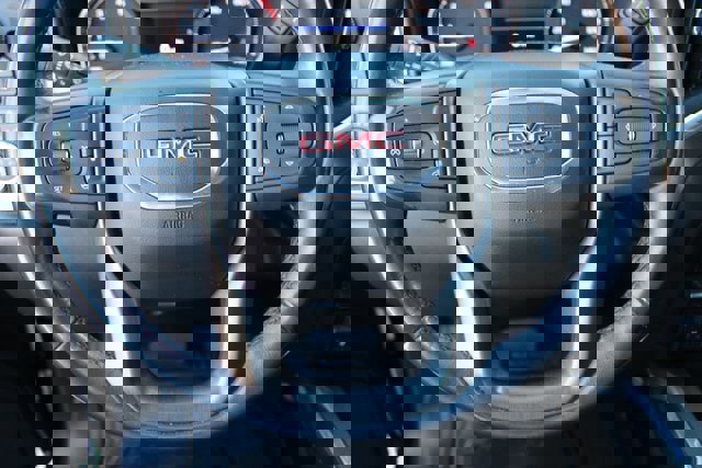 Used 2021 GMC Sierra 1500 AT4 image 11