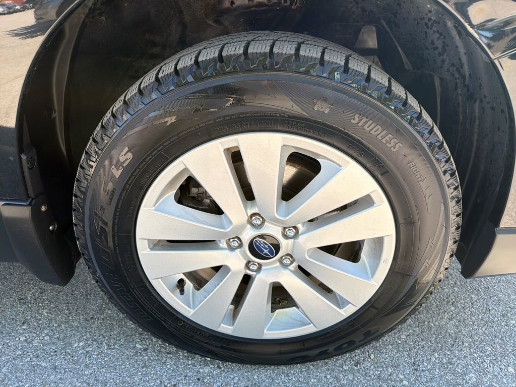 Used 2019 Subaru Outback 2.5i Premium AWD/4WD image 16