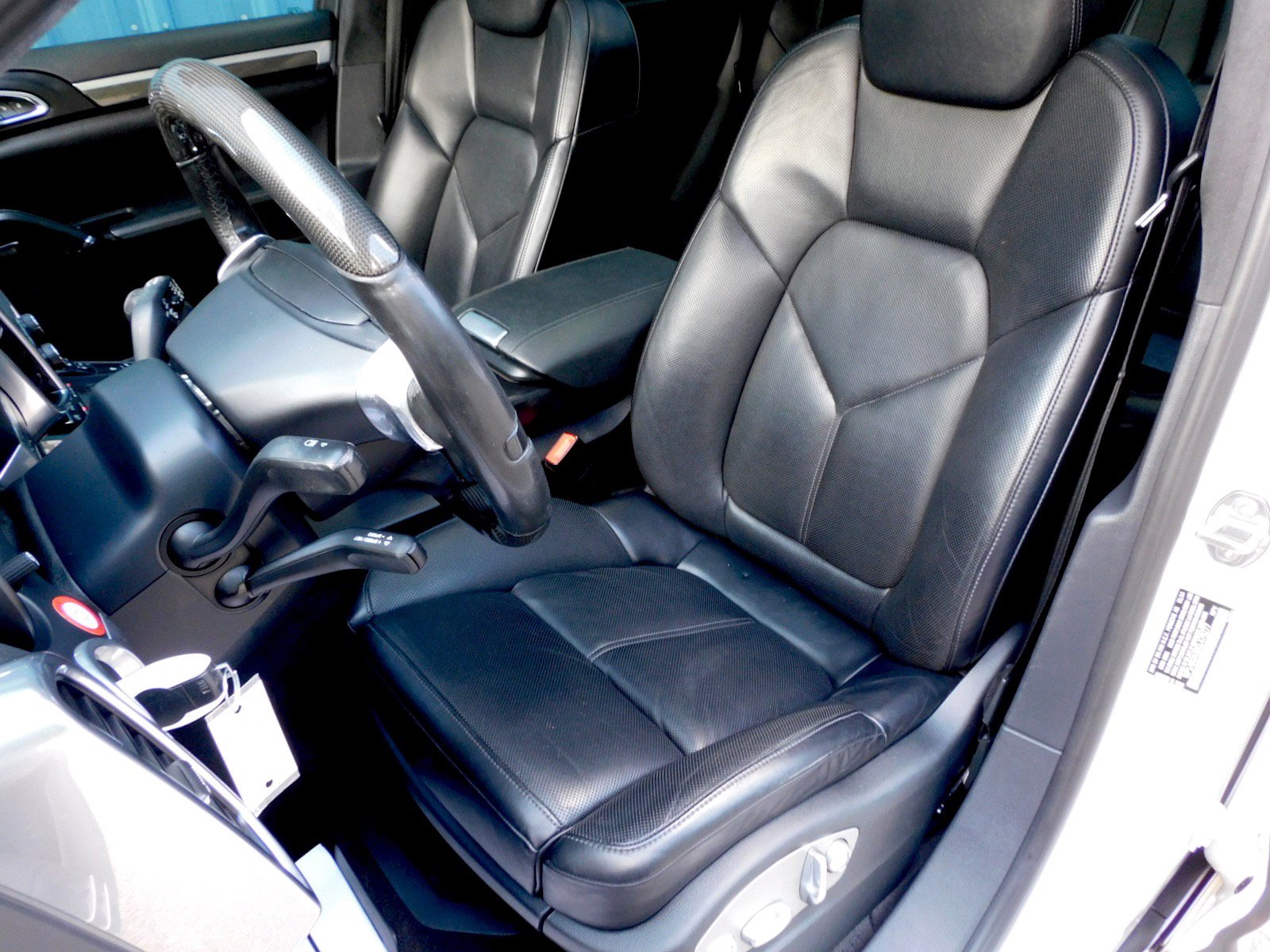 Used 2014 Porsche Cayenne GTS AWD/4WD image 14