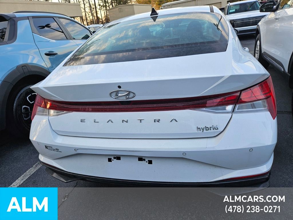 Used 2023 Hyundai Elantra Limited image 8