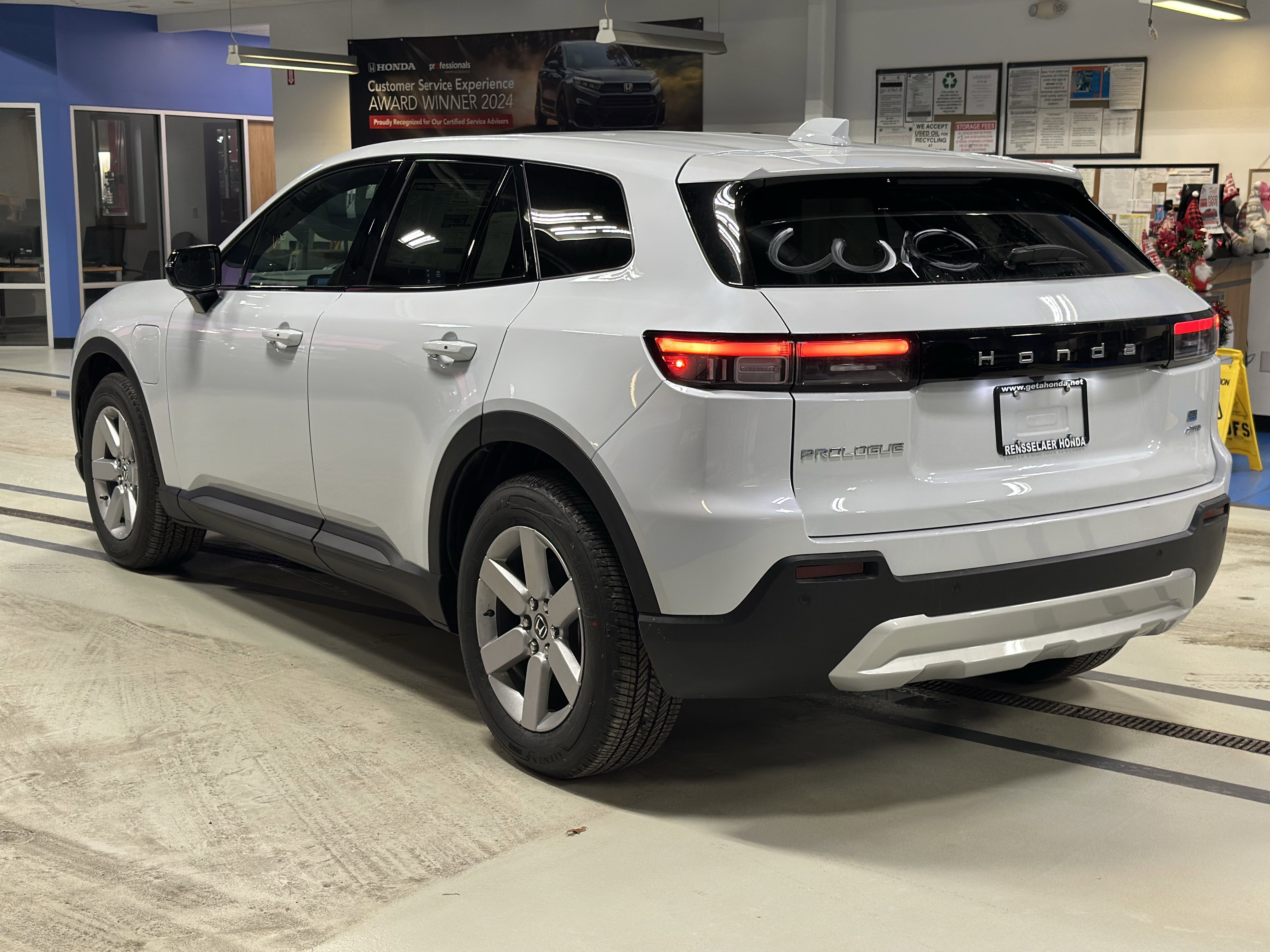 New 2026 Honda Prologue EX image 7