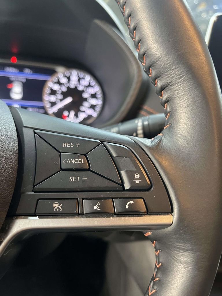 Used 2023 Nissan Sentra SR w/ Electronics Package image 21