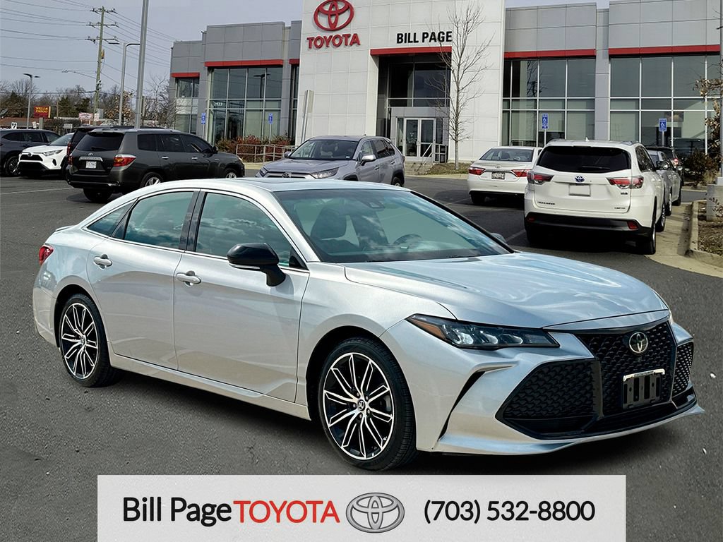 Used 2019 Toyota Avalon XSE w/ Carpet Mat Package FWD image 1