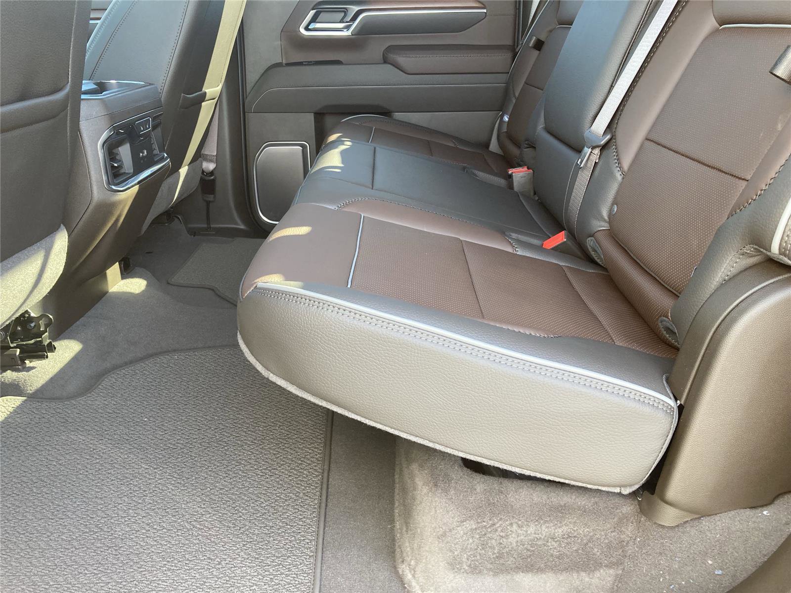 New 2026 GMC Sierra 2500 Denali w/ Denali Reserve Package image 23