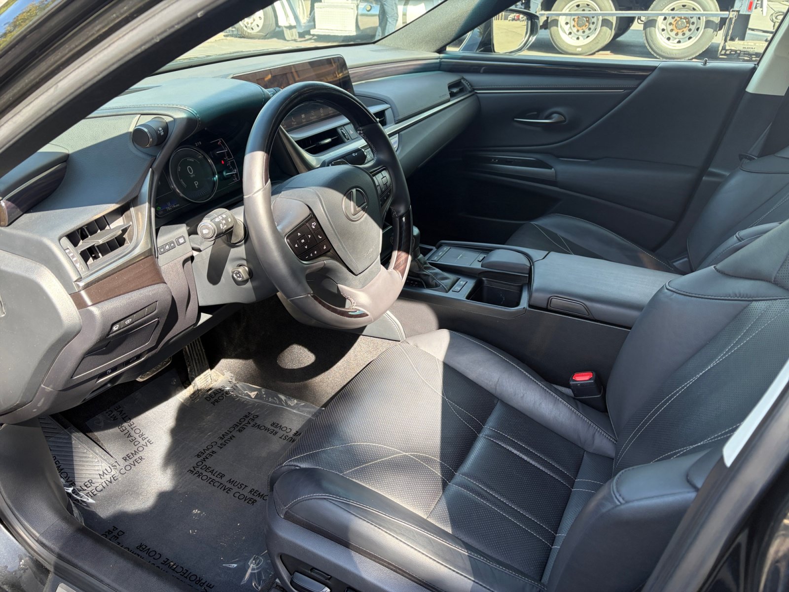 Used 2019 Lexus ES 300h w/ Accessory Package 2 FWD image 9
