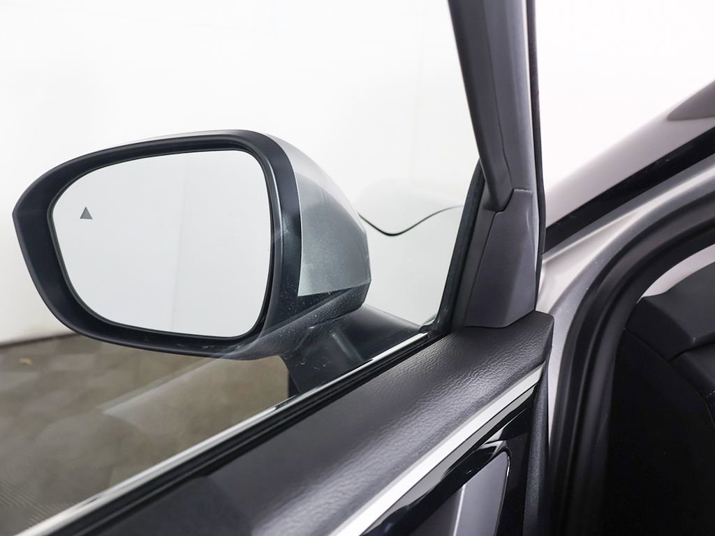 New 2026 Mitsubishi Outlander ES FWD image 32